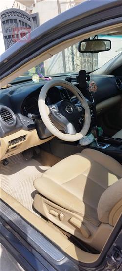 نيسان ماكسيما